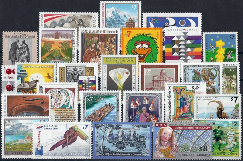 2000 Austria Complete Year set with all Sheets+Definitives VFMNH! CAT 125$ 17%