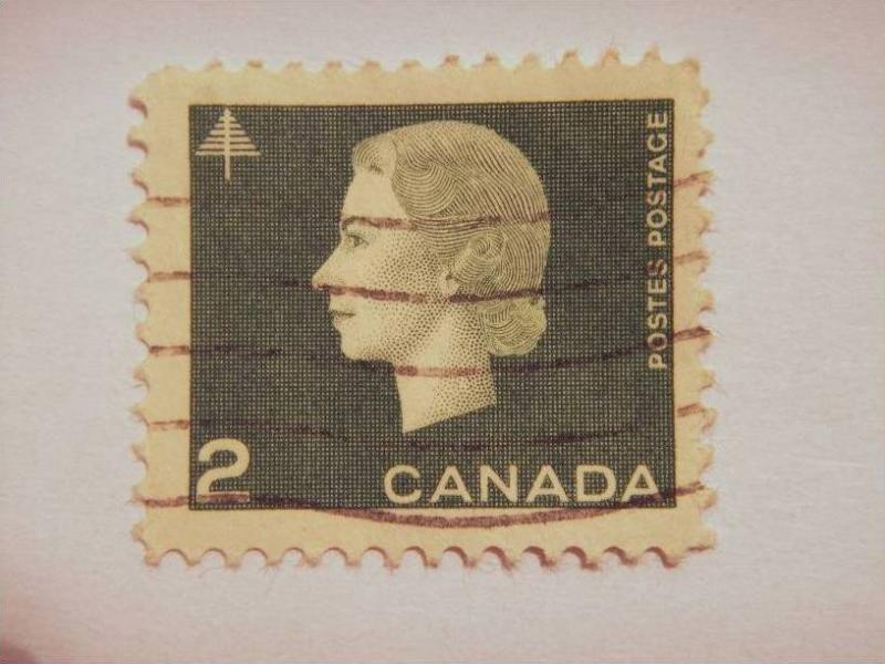 CANADA, 1962 2c used, Queen Elizabeth II. SG 528 Value £ 0.10