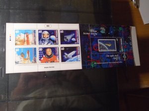 Marshall Islands  #  677a  MNH  John Glenn Space  Complete booklet