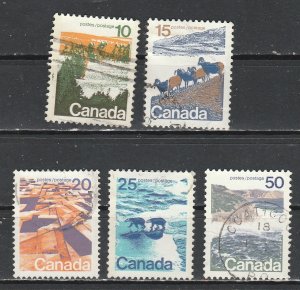 Canada   594-98     (O)    1972-76   Le $0.10-$0.50