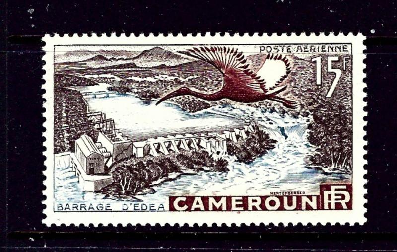 Cameroun C31 MH 1953 Bird flying near a dam