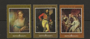 Russia 1982 Paintings set of 3 sg.5216-8   MNH