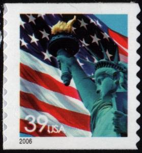 SC#3982 39¢ Liberty & Flag Coil Single (2006) SA