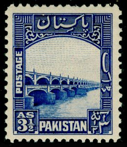 PAKISTAN SG32, 3½a brt blue, M MINT.