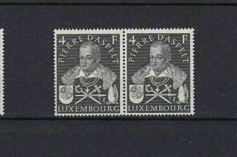 LUXEMBOURG 1953 PIERRE D`ASPELT MNH STAMP PAIR  CAT £32  REF 4892