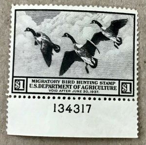 RW3  Federal Duck Stamp VF MNH W/Plate Number $1.00 Canada Geese, Issued in 1936