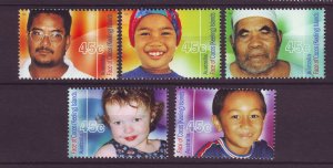 J24280 JLstamps 2000 australia cocos island set mnh #322a-e people