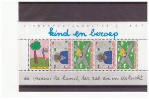 NETHERLANDS SC.B634a YOUTH AND PROFESSIONALS SOUVENIR SHEET MNH YE19