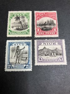 Niue Scott 41-44 Mint OG CV $17.25