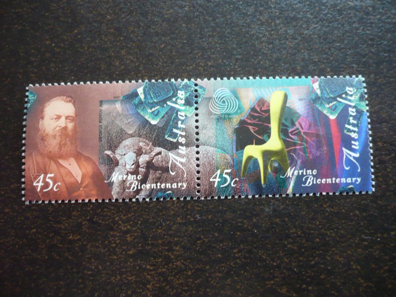 Stamps - Australia - Scott# 1607a - Mint Never Hinged Set of 2 Stamps