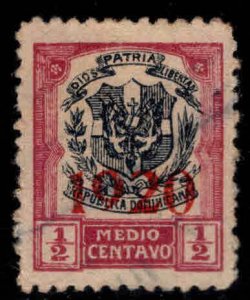 Dominican Republic Scott 220 Used coat of arms stamp