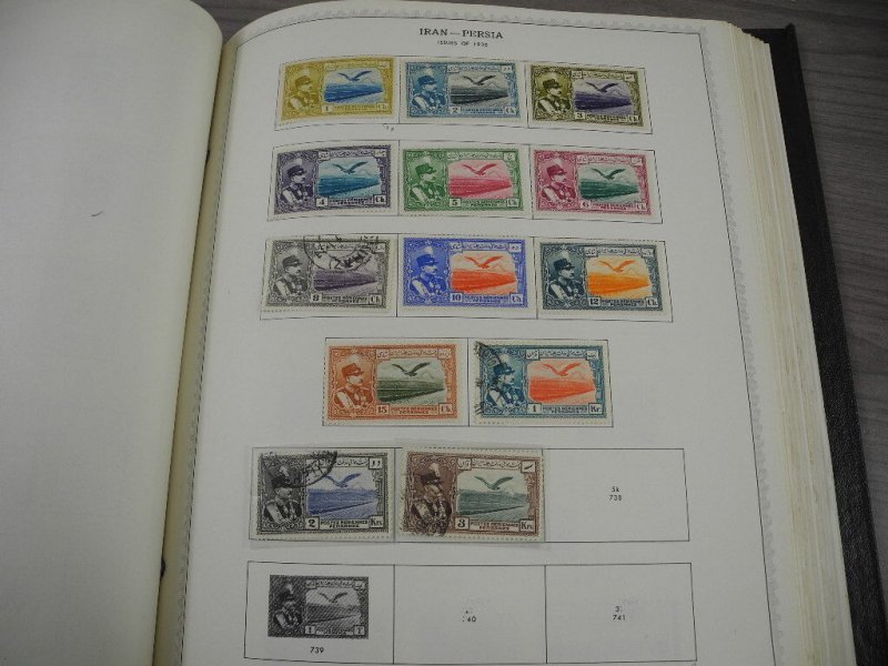 PERSIA, Fantastic Stamp Collection mounted/partially glued in a Minkus