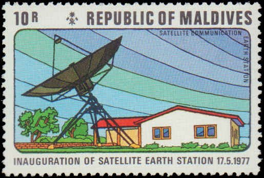 Maldive Islands #678-680, Complete Set(3), 1977, Space, Telephones, Never Hinged