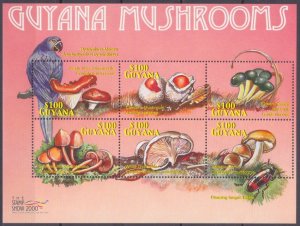 2000 Guyana 6921-6926KL Mushrooms / Birds 10,00 €