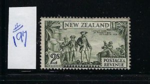 NEW ZEALAND SCOTT #197 1935 PICTORIALS 2 SHILLING WMK 61- MINT HINGED