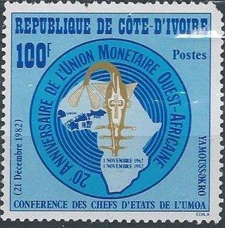 Ivory Coast 667 (mnh, pulled corner) 100fr W. Afr. Monetary Union (1982)