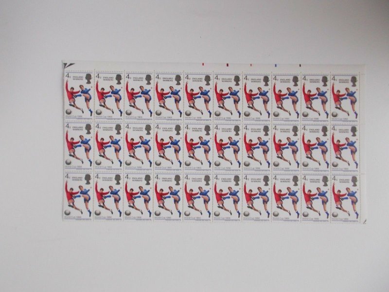 GB Wholesale Offer 1966 World Cup Winners in 1/4 Sheet (30 Sets) Superb U/M 