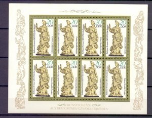 Germany  DDR  #2444a  MNH  1984  statuettes 8 x 20 Pf.  sheet