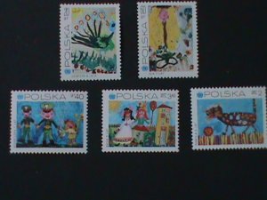 ​POLAND--SC#1809-16 25TH ANNIVERSARY OF UNICEF-PAINTINGS-MNH VF COMPLETE SET