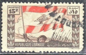 LEBANON SCOTT #184   **USED** 1946    15p   SOLDIERS & FLAG   SEE SCAN