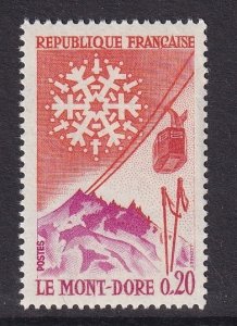 France   #1002    MNH  1961 Mont-Dore , cable-car , snowflake .