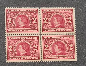 US scott# 370 MNH OG VF++ block of 4