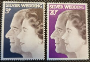 Great Britain, 1972, QE II Silver Wedding, #683-84, MH, SCV$.95