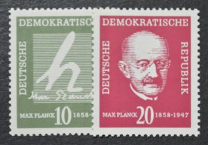 DDR Sc # 383-384, VF MH