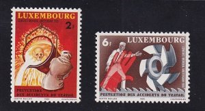 Luxembourg   #644-645    MNH   1980   occupational disease and accidents