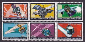 1987 Malagasy Republic 1058-1063 Halley's Comet, Satellites 14,00 €