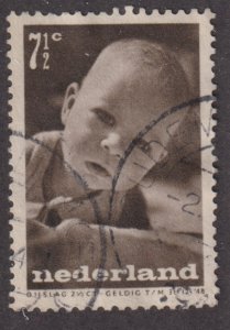 Netherlands B182 Baby Infant 1947