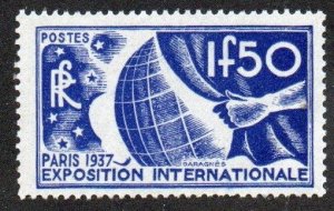 France 320 Mint never hinged