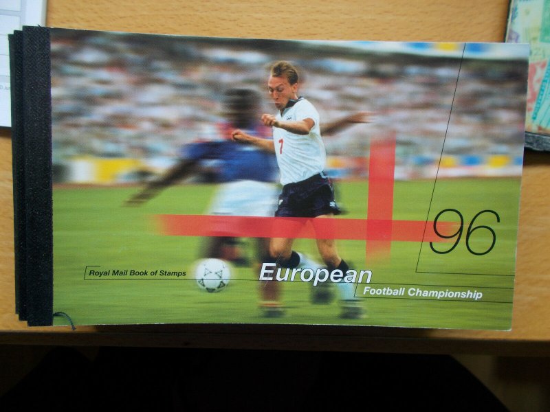 DX18 £6.48 European Championship Prestige Booklet Complete - At Under Face  