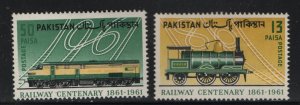 PAKISTAN  157-158 MINT HINGED SET