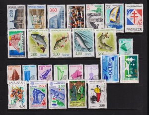 France - 26 Mint, NH stamps from 1990-91, cat. $ 34.40