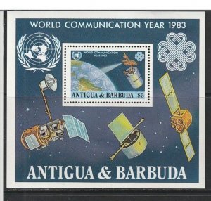 1983 Antigua - Sc 702 - MH VF - 1 SS - World communication year