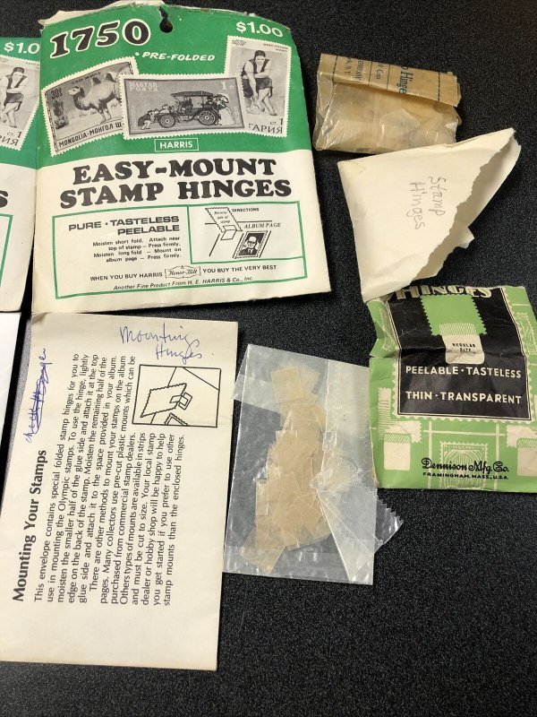 US Stamp Supplies: 1000’s Vintage Mounting Hinges ( Opened ) 