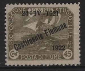 FIUME   165  MINT HINGED,