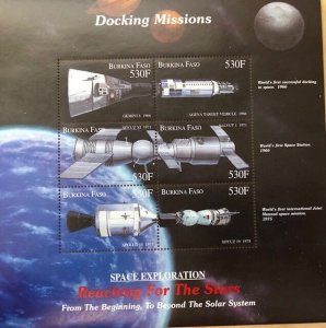 Burkina Faso 2000 - Space - Docking Missions - Sheet of 6 stamps - MNH