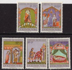 Thematic stamps LUXEMBOURG 1974 WELFARE FUND 937/41 mint