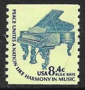 USA 1975-79 8.4c PIANO  Amercana Series Shiny Gum Coil Sc 1615C MNH