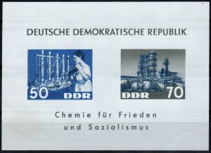 DDR #646z Souvenir Sheet (X3321)