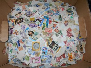 Worldwide foreign stamp mix - One pound off-paper - bulk lot