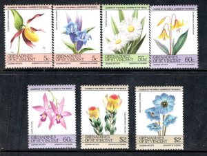 ST VINCENT GRENADINES MNH VF Flowers by famed Brit stamp designer J M Toombs