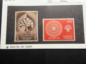 India Scott #272-73 MNH!