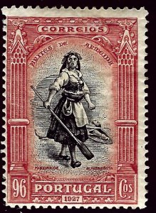 Portugal SC#434 Mint F-VF hr SCV$14.50...A Wonderful Country!