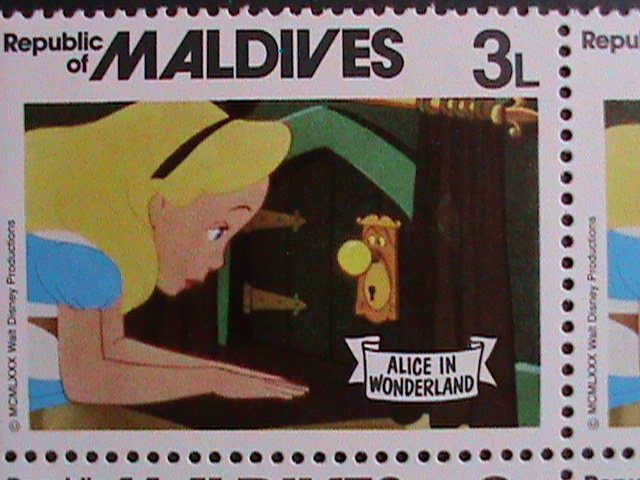 ​MALDIVE ISLANDS -1980 DISNEY CARTOON- ALICE IN WORDERLAND MNH-BLOCK VERY FINE