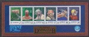 118a Alderney 1998 Diving Club SS MNH