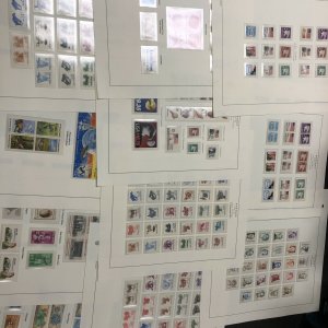 US Collection 1981-1996 Airmails, Officials & Duck Stamps Mainly M Never Hinged