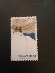 *New Zealand #455                  Used